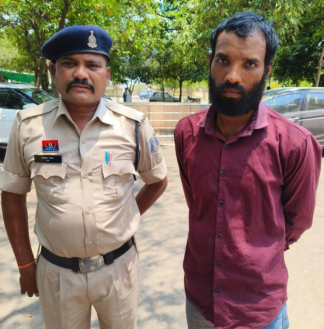 श्यामतराई मेन रोड के पास  धारदार बंडा लहराते युवक को अर्जुनी पुलिस ने किया गिरफ्तार
