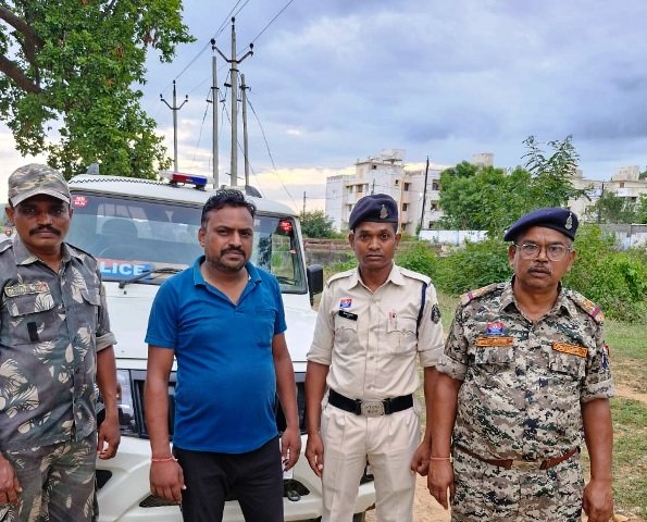 फर्जी स्थानांतरण एवं नियुक्ति आदेश बनाकर लाखों रुपये की ठगी करने वाला आरोपी गिरफ्तार…
