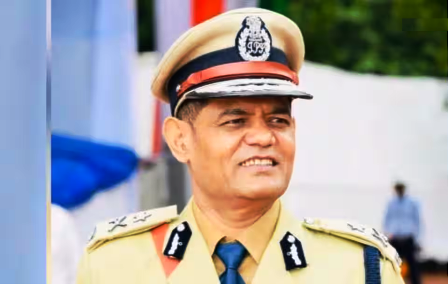 छत्तीसगढ़: IPS डांगी केस में हाईकोर्ट का नोटिस, जांच पर भी उठे सवाल… छत्तीसगढ़: IPS डांगी केस में हाईकोर्ट का नोटिस, जांच पर भी उठे सवाल…