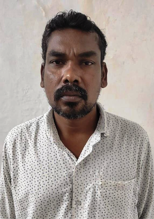 आदतन बदमाश महेश उर्फ बजरंगी निर्मलकर जिला बदर, 6 जिलों की सीमाओं से एक साल के लिए निष्कासन… आदतन बदमाश महेश उर्फ बजरंगी निर्मलकर जिला बदर, 6 जिलों की सीमाओं से एक साल के लिए निष्कासन…