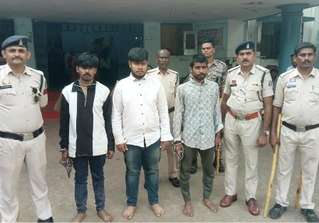 कुरूद में 21.51 ग्राम हेरोइन के साथ तीन आरोपी गिरफ्तार, 3.65 लाख का मशरूका जब्त…