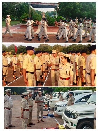 एसपी भावना पांडेय ने रक्षित केंद्र में ली जनरल परेड, जवानों के अनुशासन और टर्नआउट का किया निरीक्षण… एसपी भावना पांडेय ने रक्षित केंद्र में ली जनरल परेड, जवानों के अनुशासन और टर्नआउट का किया निरीक्षण…