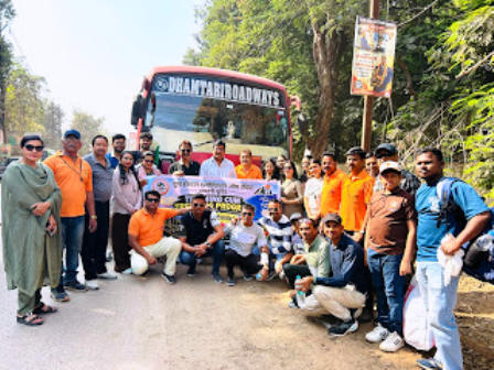 धमतरी: जबर्रा के जंगलों में होगी नाइट ट्रैकिंग और कैंपिंग, विधायक ओंकार साहू ने ट्रैकर्स को दिखाई हरी झंडी… धमतरी: जबर्रा के जंगलों में होगी नाइट ट्रैकिंग और कैंपिंग, विधायक ओंकार साहू ने ट्रैकर्स को दिखाई हरी झंडी…