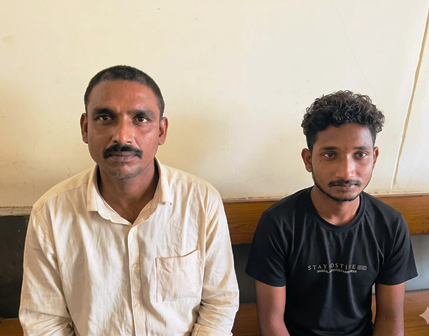 धमतरी में गौ-तस्करी का खुलासा: 10 गायों को कराया मुक्त, दो अंतरजिला आरोपी गिरफ्तार; 20 लाख का ट्रक जब्त… धमतरी में गौ-तस्करी का खुलासा: 10 गायों को कराया मुक्त, दो अंतरजिला आरोपी गिरफ्तार; 20 लाख का ट्रक जब्त…