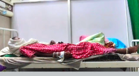 धमतरी: बच्चे के लिए स्वेटर मांगने पर पति ने पत्नी पर डाला मिट्टी का तेल, जिंदा जलाने की कोशिश… धमतरी: बच्चे के लिए स्वेटर मांगने पर पति ने पत्नी पर डाला मिट्टी का तेल, जिंदा जलाने की कोशिश…