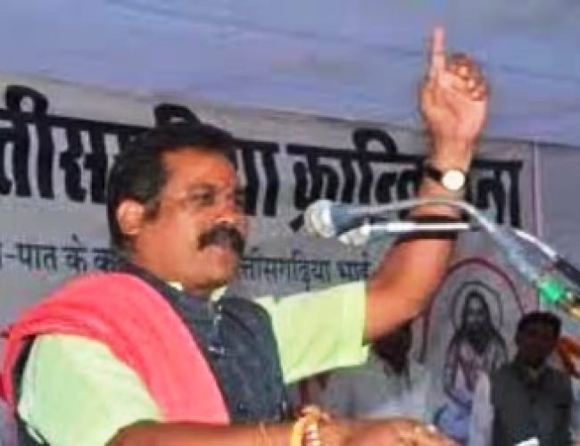 धार्मिक टिप्पणी के आरोप में JCP अध्यक्ष अमित बघेल गिरफ्तार, कई दिन से था फरार…