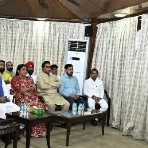 मुख्यमंत्री विष्णु देव साय ने सुनी ‘मन की बात’ की 123वीं कड़ी…