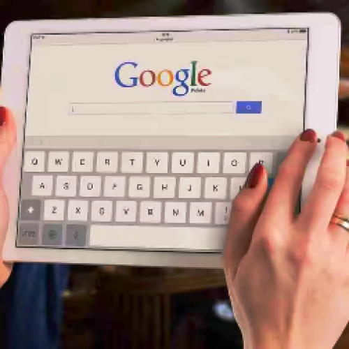 Play Store पर Google का एक्शन! 17.5 लाख फर्जी ऐप्स डिलीट, 80 हजार डेवलपर्स पर लगा ताला…