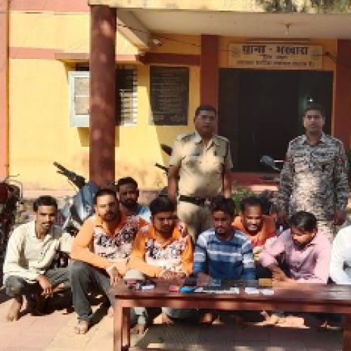 भखारा पुलिस की जुआरियों पर बड़ी कार्रवाई, 52 पत्ती ताश से जुआ खेलते 8 आरोपी गिरफ्तार…