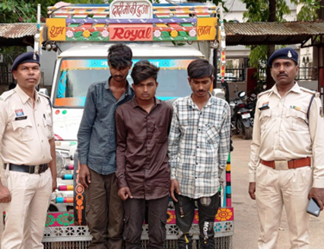 धमतरी पुलिस की मुस्तैदी से 24 घंटे में चोरी का खुलासा, अंतर्राज्यीय गिरोह गिरफ्तार…