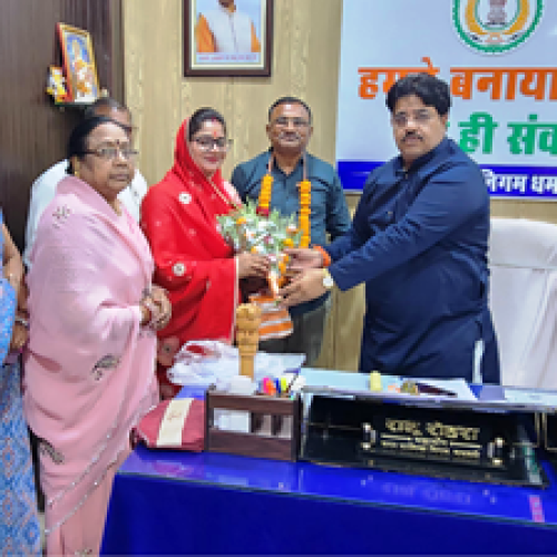 धोबी समाज के नवनिर्वाचित जिला अध्यक्षों ने महापौर से की सौजन्य मुलाकात, रामू रोहरा ने दी शुभकामनाएं…