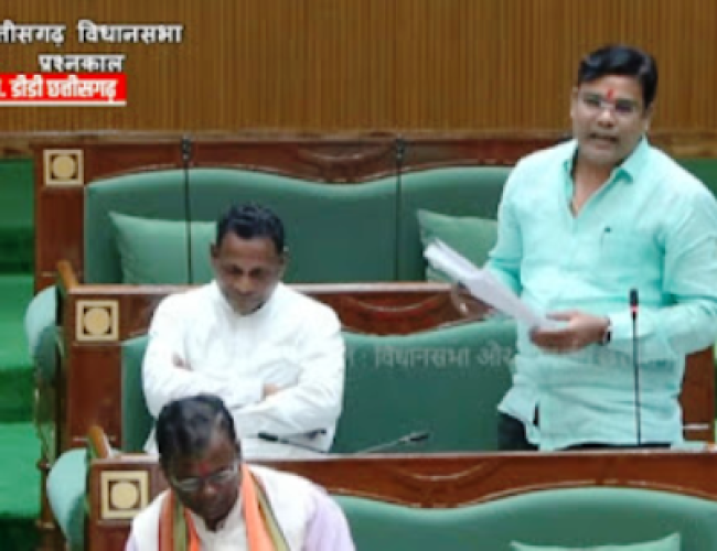 धमतरी में अवैध प्लाटिंग पर सियासत तेज, कांग्रेस का सरकार पर हमला…