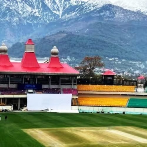 धर्मशाला स्टेडियम में कैसा रहेगा पिच का मिजाज, बारिश की संभावना के बीच टॉस रहेगा महत्वपूर्ण…