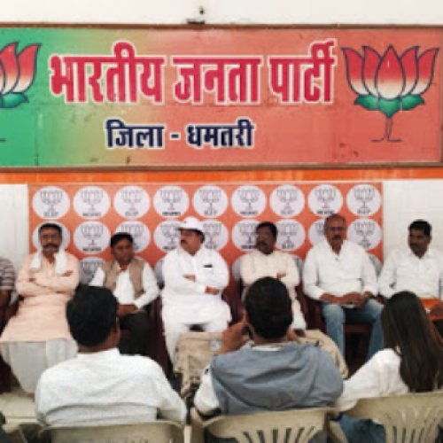 धमतरी में अफीम खेती बयान पर सियासत तेज, BJP ने कहा – किसानों का अपमान, माफी मांगें…