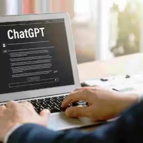 ChatGPT और OpenAI की सेवाएं ठप! Sora मॉडल और API भी हुए प्रभावित, कंपनी समाधान में जुटी…
