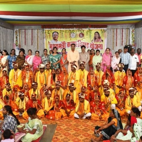 मुख्यमंत्री कन्या विवाह योजना से 38 जोड़े बंधे परिणय सूत्र में…