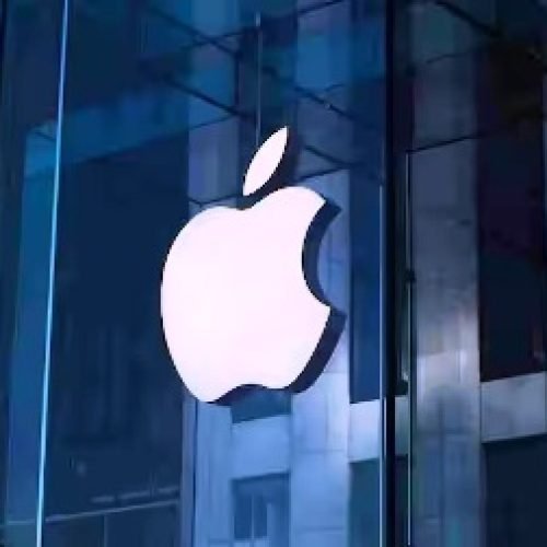 भारत बना iPhone प्रोडक्शन का नया हब, फिर भी चीन को क्यों नहीं छोड़ पा रहा Apple?