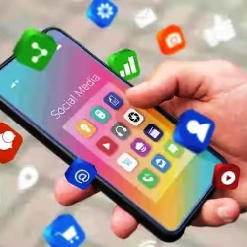 चौंकाने वाला खुलासा! ये 10 ऐप्स बिना पूछे चुरा रहे हैं आपकी पर्सनल जानकारी, अभी करें डिलीट वरना पछताएंगे…