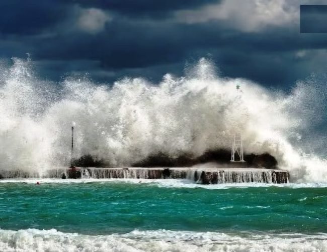 बंगाल की खाड़ी में क्यों आते हैं सबसे ज्यादा तूफान, किन-किन देशों का मौसम बदल देता है यह समंदर?