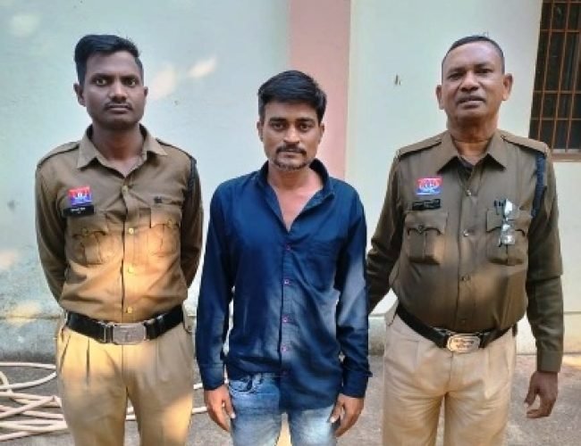 धमतरी में चिट्टा बेचते आरोपी गिरफ्तार, लाखों की संपत्ति जब्त…