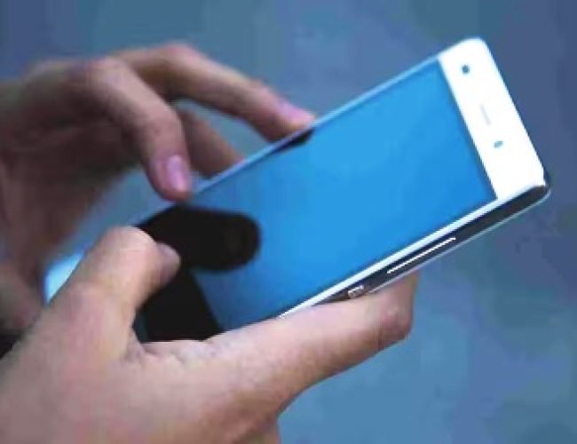 नया फोन स्लो क्यों लगता है? खरीदते ही ये सीक्रेट सेटिंग्स नहीं बदलीं तो परफॉर्मेंस का 50% हो जाता है वेस्ट…