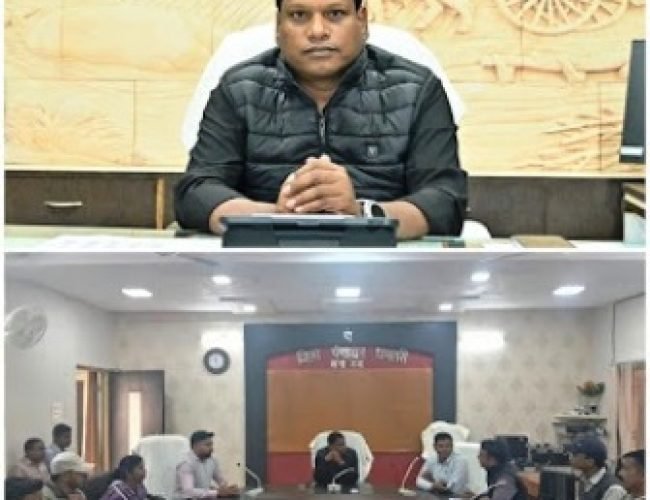 जिला पंचायत धमतरी के नये सीईओ गजेन्द्र सिंह ठाकुर ने संभाला पदभार…