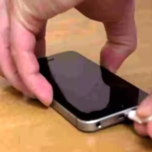 iPhone की बैटरी दिन में ही हो जाती है खत्म? बिना बैटरी बदले इस ट्रिक से बढ़ाएं घंटों का बैकअप…