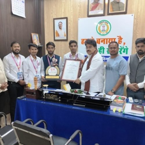 युवा स्टार सेवा समिति, खरतुली को मुख्यमंत्री के हाथों मिला युवारत्न सम्मान…