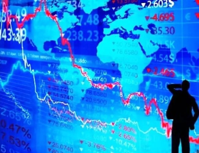 14 दिन में 1.4 लाख करोड़ स्वाहा! इस साल अब तक 7 प्रतिशत गिरे रिलायंस के शेयर, आगे क्या होगा?