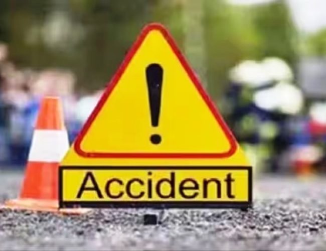 जांजगीर-चांपा में भीषण सड़क हादसा, SUV और ट्रक की टक्कर में 5 लोगों की मौत…