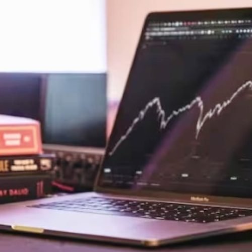 अगले एक साल में गेम बदल सकते हैं ये शेयर! एक्सपर्ट्स की पसंद आई सामने, जानें डिटेल…