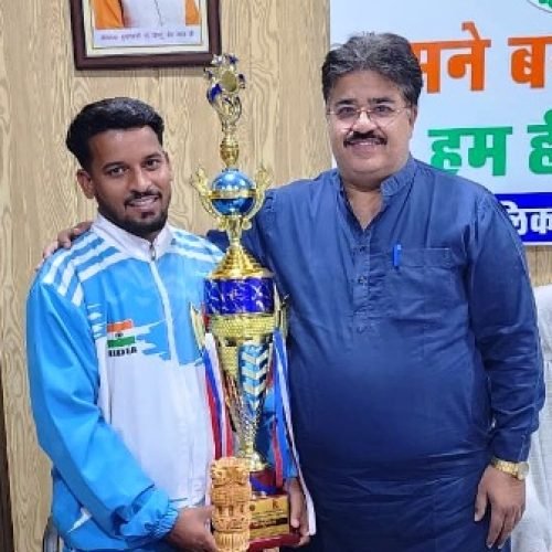 धमतरी के लाल ने एशिया में लहराया तिरंगा…