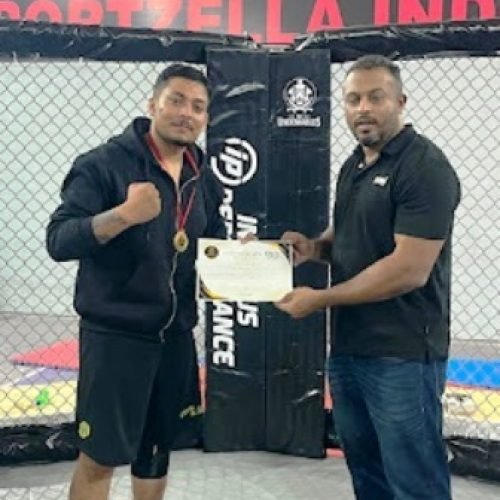 मुंबई की MMA चैंपियनशिप में धमतरी के मनीष साहू का गोल्ड पंच…