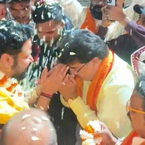 बुढेश्वर महादेव मंदिर में आचार्य युवराज पांडेय का स्वागत…