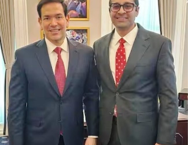 पहले ट्रंप ने झूठ बोला और अब अवॉर्ड देकर फैलाया भ्रम! ऑपरेशन सिंदूर को लेकर US का नया ड्रामा….