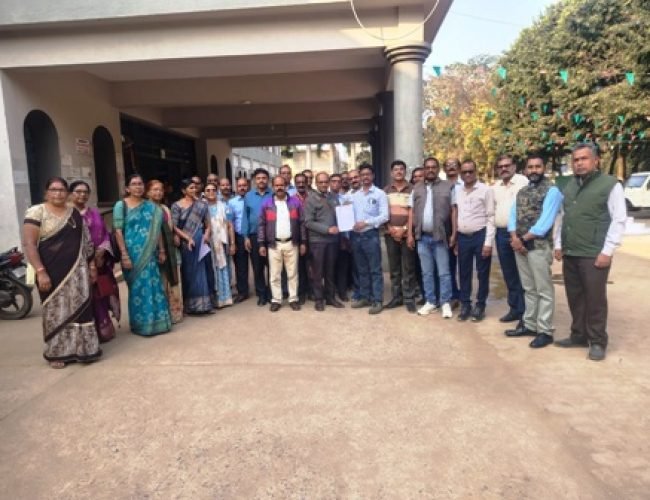 प्राचार्य मंच ने कलेक्टर के नाम सौंपा 20 सूत्रीय ज्ञापन…