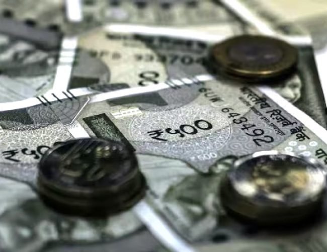 दुनिया में किस करेंसी की कितनी होगी वैल्यू, ये कौन करता है तय?