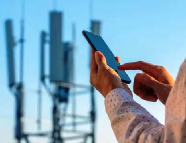 फोन में हमेशा कम सिग्नल? ये 5 ट्रिक आजमाते ही फुल नेटवर्क दिखने लगेगा…