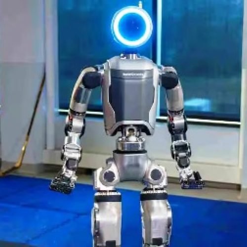 घर के काम से लेकर कार बनाने तक! मिलिए Atlas से, इंसानों जैसा काम करने वाला सुपर ह्यूमनॉइड रोबोट…