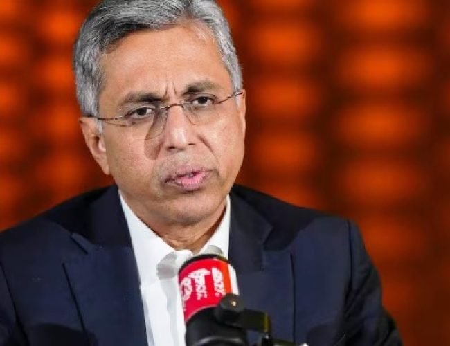 ‘बड़ा सोचो और कम…,’ महिन्द्रा ग्रुप के CEO का अपने कर्मचारियों को नए साल पर बड़ा मैसेज…