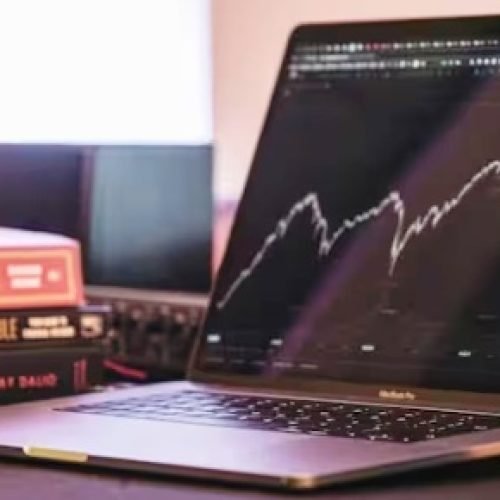 2026 में खुल सकती है कमाई की तिजोरी; ये डिफेंस शेयर बना सकते हैं निवेशकों को मालामाल, ब्रोकरेज फर्म ने जताया भरोसा…