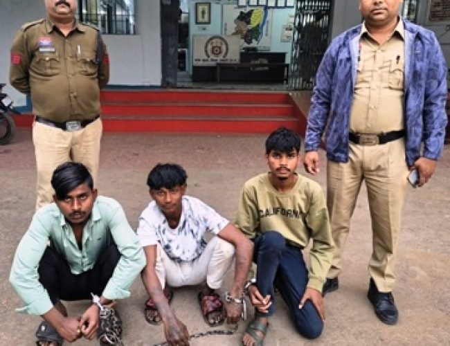 कुरूद में सनसनीखेज लूट का 24 घंटे में खुलासा…