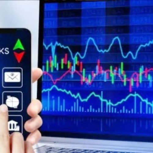 रिकॉर्ड हाई पर जाने के बाद फिसला बाजार, सपाट के साथ बंद सेंसेक्स-निफ्टी, जानें कल कैसी रहेगी चाल…