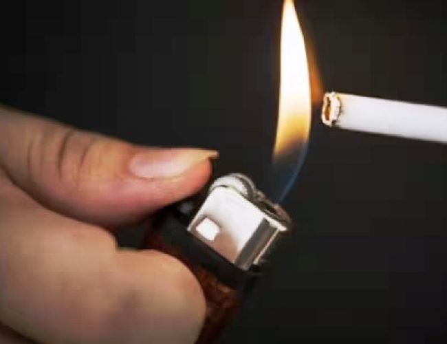 पॉकेट जला रही सिगरेट! 200 रुपये के पैकेट के लिए जानें अब चुकानी पड़ रही कितनी कीमत?