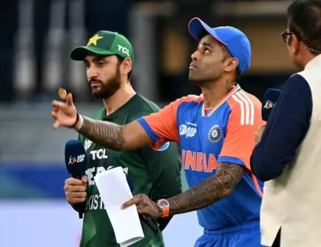 15 फरवरी को भारत से भिड़ेगा ‘ड्रामेबाज’ पाकिस्तान, जानिए कहां देख सकते हैं मैच की लाइव स्ट्रीमिंग…