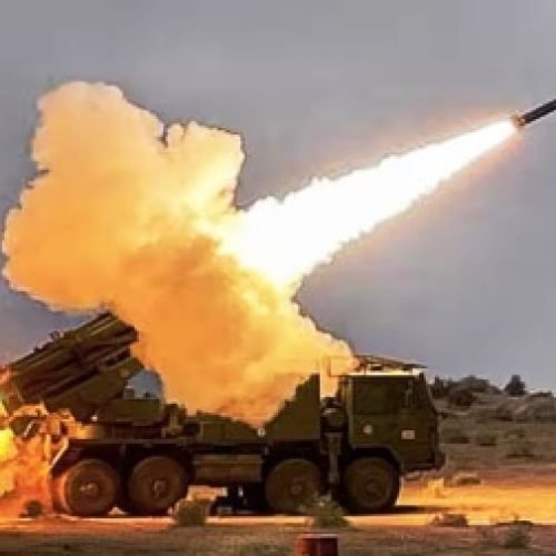 भारत का मास्टरस्ट्रोक! फ्रांस देगा राफेल, बदले में लेगा पिनाका, अमेरिका के HIMARS पर भारी पड़ेगा इंडिया…