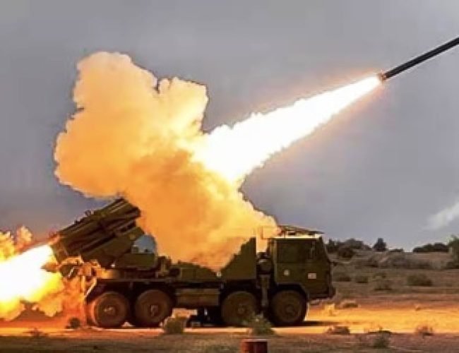 भारत का मास्टरस्ट्रोक! फ्रांस देगा राफेल, बदले में लेगा पिनाका, अमेरिका के HIMARS पर भारी पड़ेगा इंडिया…