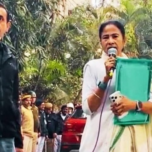 IPAC के दफ्तर पर ED का छापा, रेड वाली जगह पहुंचीं ममता बनर्जी, बोलीं- ‘गृहमंत्री के इशारे पर…’