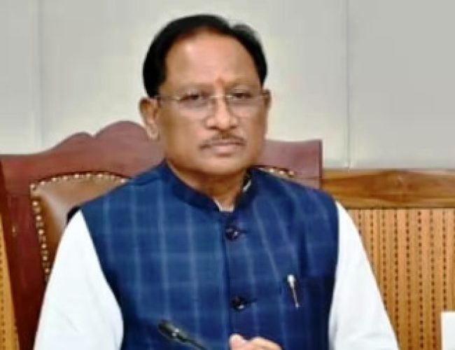 बीजापुर में 34 इनामी नक्सलियों का सरेंडर, CM साय बोले- ‘उज्ज्वल भविष्य का प्रदेश बनाना संकल्प’…