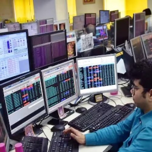 569 करोड़ के नए डिफेंस ऑर्डर से चमका इस कंपनी का शेयर; निवेशकों की हो गई मौज, शेयरों ने बनाया इंट्राडे हाई…